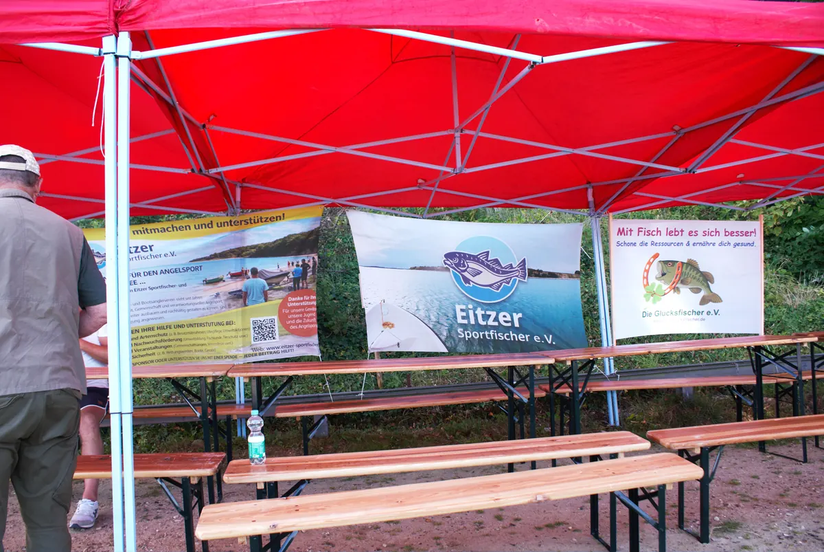 Das Spanferkel am Strand – Foto 1